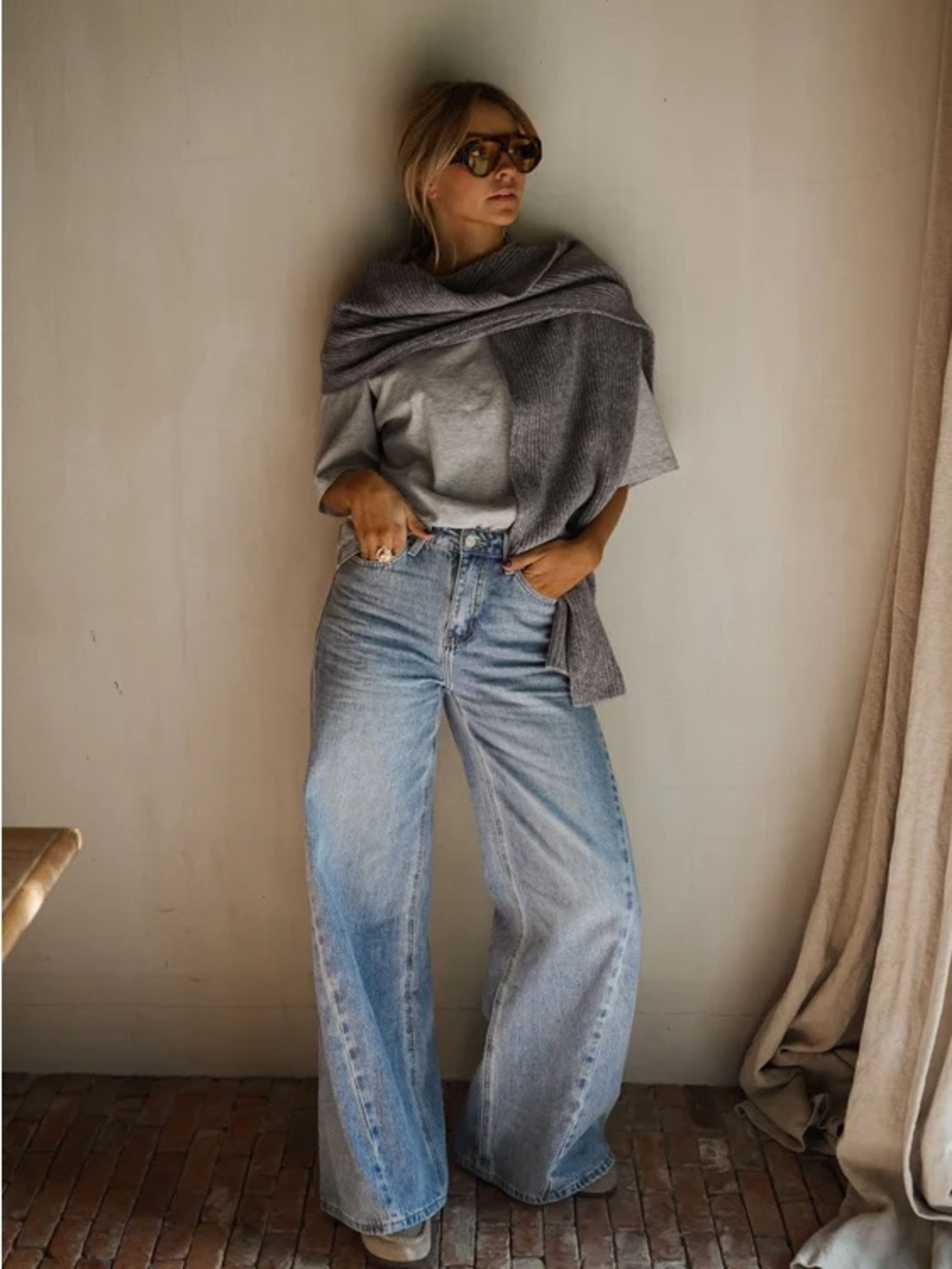 High-Rise Wide Leg Jeans in Light Blue Wash - Women's